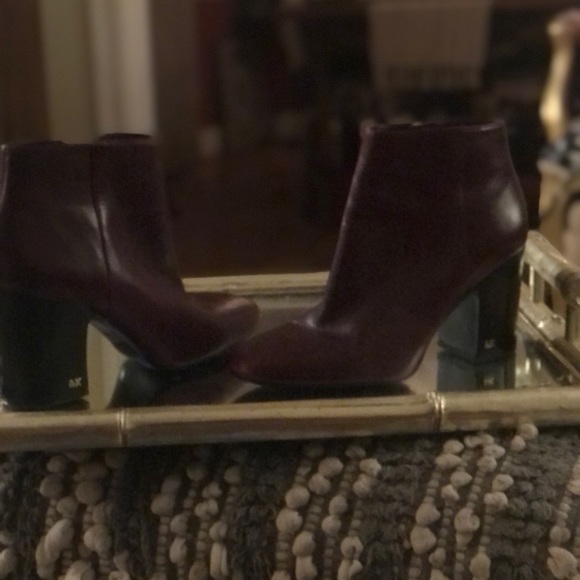 Michael Kors ankle boots by purchased by me. Comfy, soft leather, - Picture 4 of 12